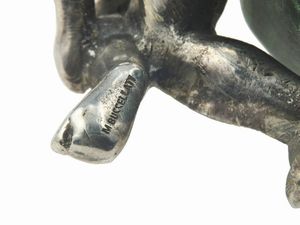 M. Buccellati. Puttino su posacenere in malachite  - Asta Fine Jewels - Associazione Nazionale - Case d'Asta italiane