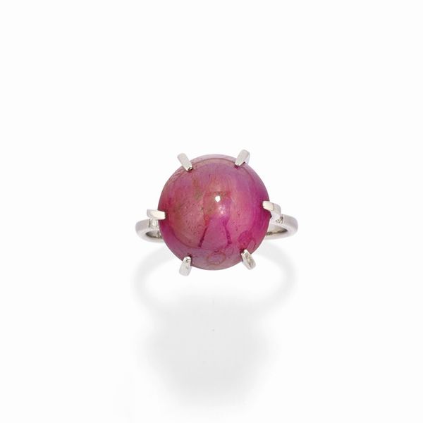 Anello con rubino  - Asta Gioielli - Associazione Nazionale - Case d'Asta italiane