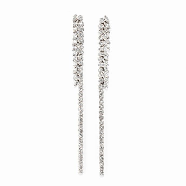 Orecchini pendenti con diamanti  - Asta Gioielli - Associazione Nazionale - Case d'Asta italiane