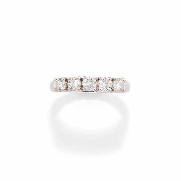 Anello con diamanti  - Asta Gioielli - Associazione Nazionale - Case d'Asta italiane