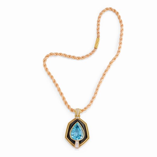 Pendente con topazio azzurro  - Asta Gioielli - Associazione Nazionale - Case d'Asta italiane