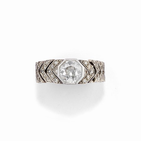 Anello con diamante  - Asta Gioielli - Associazione Nazionale - Case d'Asta italiane