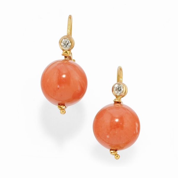 Tre coppie di orecchini  - Asta Gioielli - Associazione Nazionale - Case d'Asta italiane