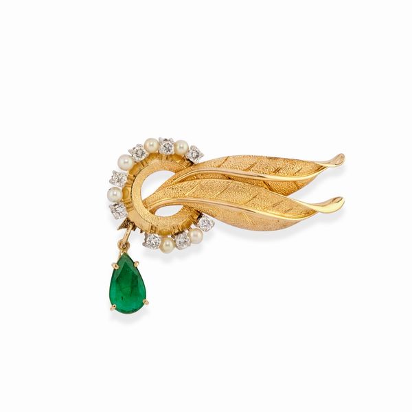 Spilla con smeraldo  - Asta Gioielli - Associazione Nazionale - Case d'Asta italiane