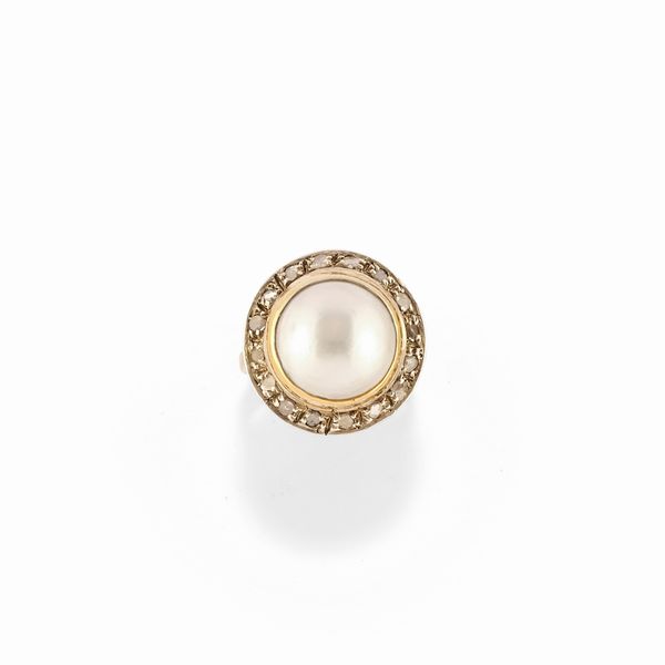 Anello con perla mab  - Asta Gioielli - Associazione Nazionale - Case d'Asta italiane