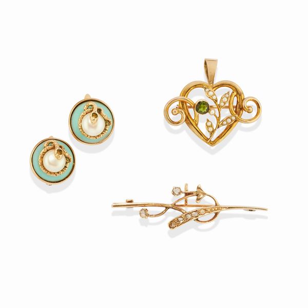 Due spille e una coppia di orecchini  - Asta Gioielli - Associazione Nazionale - Case d'Asta italiane