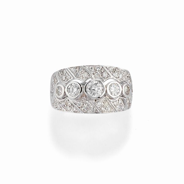 Anello con diamanti  - Asta Gioielli - Associazione Nazionale - Case d'Asta italiane