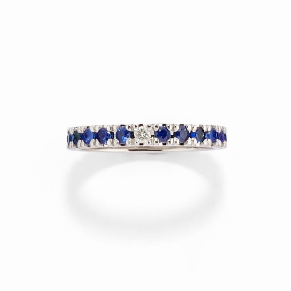 Anello con zaffiri  - Asta Gioielli - Associazione Nazionale - Case d'Asta italiane