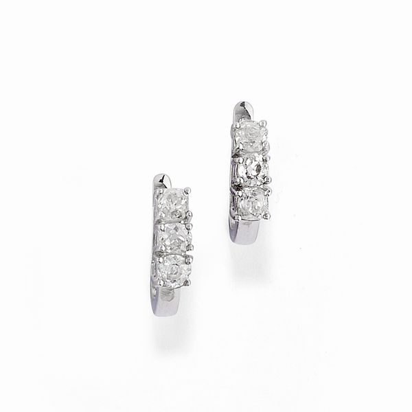 Orecchini con diamanti  - Asta Gioielli - Associazione Nazionale - Case d'Asta italiane