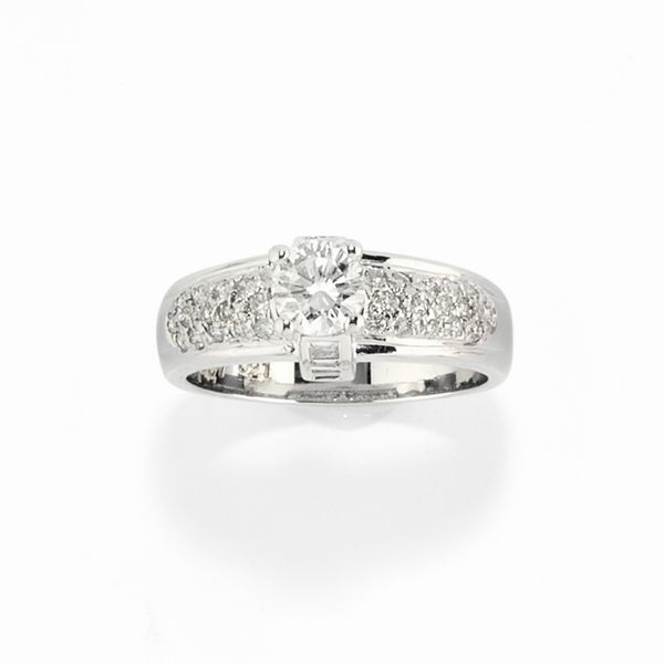 Anello con diamanti  - Asta Gioielli - Associazione Nazionale - Case d'Asta italiane