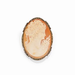 Spilla e orecchino con cammeo  - Asta Gioielli - Associazione Nazionale - Case d'Asta italiane