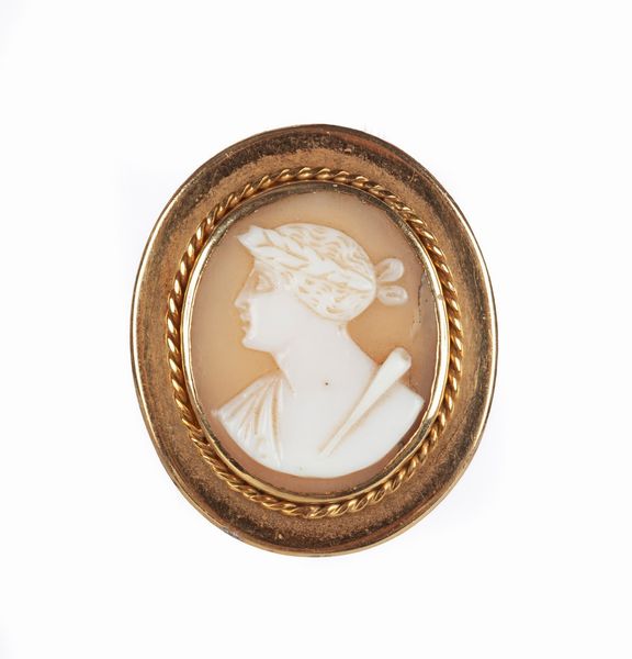 Spilla antica in oro e cammeo  - Asta Asta Gioielli e Orologi - Associazione Nazionale - Case d'Asta italiane