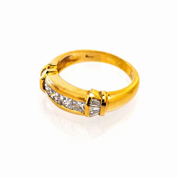 Anello in oro e diamanti.  - Asta Asta Gioielli e Orologi - Associazione Nazionale - Case d'Asta italiane