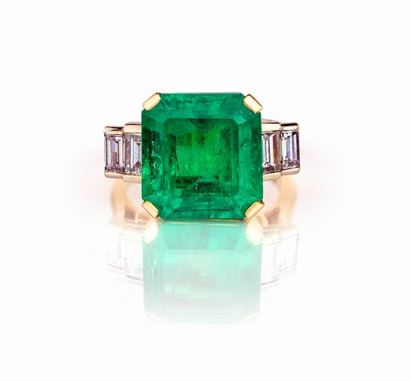Anello in oro smeraldo e diamanti  - Asta Asta Gioielli e Orologi - Associazione Nazionale - Case d'Asta italiane