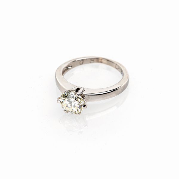 Anello in oro e brillante  - Asta Asta Gioielli e Orologi - Associazione Nazionale - Case d'Asta italiane