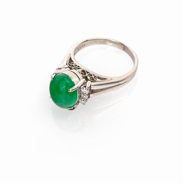 Anello in platino, giada e brillanti  - Asta Asta Gioielli e Orologi - Associazione Nazionale - Case d'Asta italiane