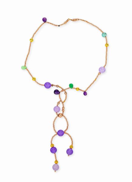 Collana in oro, metallo dorato, ematite rosa, giada e giada viola  - Asta Asta Gioielli e Orologi - Associazione Nazionale - Case d'Asta italiane