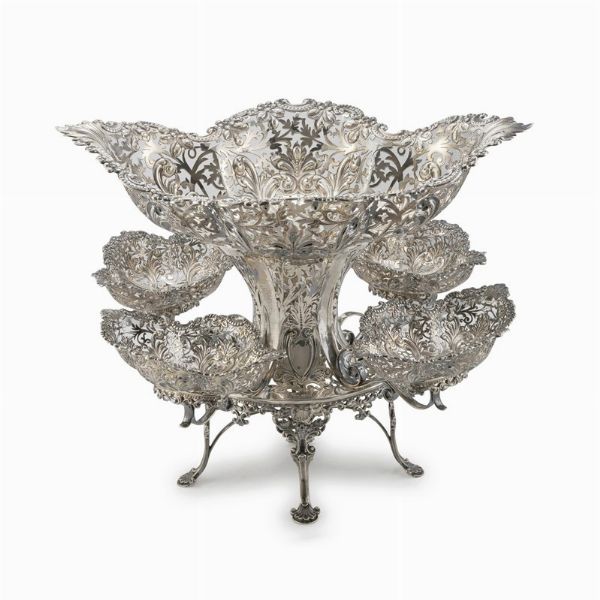 EPERGNE, CITTÀ DI SHEFFIELD 1904, ARGENTIERI JAMES DIXON & SON  - Asta Argenti - Associazione Nazionale - Case d'Asta italiane