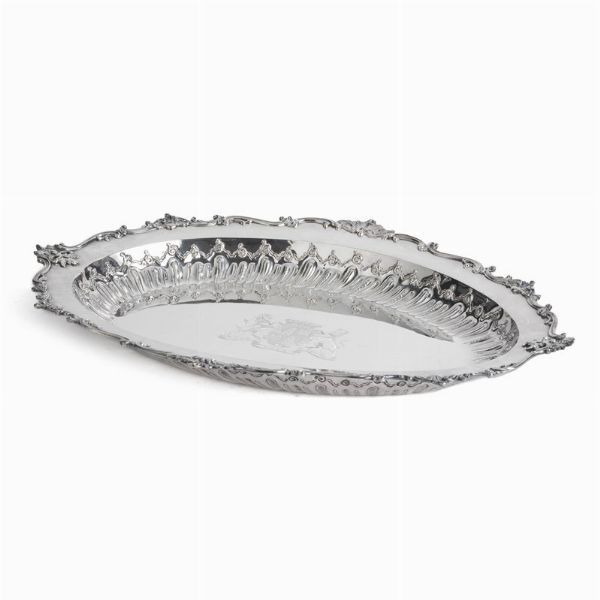 GRANDE VASCA CENTROTAVOLA, LONDRA, 1767, ARGENTIERE EMICK ROMER  - Asta Argenti - Associazione Nazionale - Case d'Asta italiane