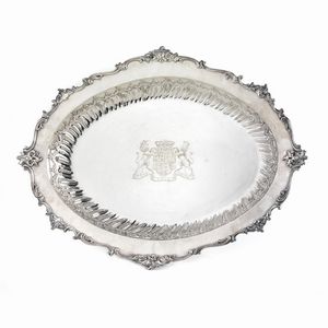 GRANDE VASCA CENTROTAVOLA, LONDRA, 1767, ARGENTIERE EMICK ROMER  - Asta Argenti - Associazione Nazionale - Case d'Asta italiane