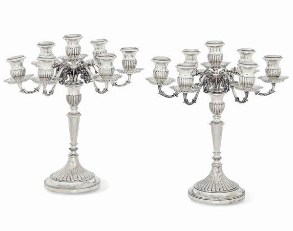 Coppia candelabri. Argenteria artistica italiana del XX secolo, Firenze (marchio dell'argentiere consunto)  - Asta L'Art de la Table - Associazione Nazionale - Case d'Asta italiane