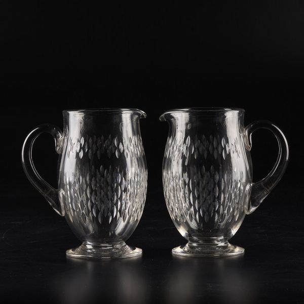 Coppia di caraffe “Paris”<BR>Francia, Manifattura Baccarat, XX secolo  - Asta L'Art de la Table - Associazione Nazionale - Case d'Asta italiane