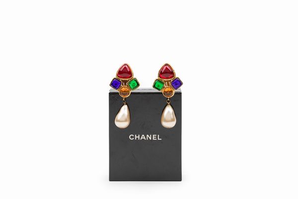 CHANEL : Orecchini  - Asta Luxury Fashion - Associazione Nazionale - Case d'Asta italiane