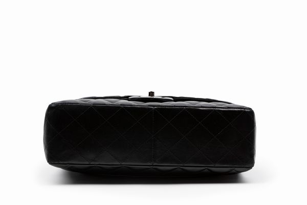 CHANEL : Borsa Jumbo  - Asta Luxury Fashion - Associazione Nazionale - Case d'Asta italiane