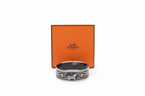 Hermès : Bracciale bangle Grand Apparat smaltato  - Asta Luxury Fashion - Associazione Nazionale - Case d'Asta italiane
