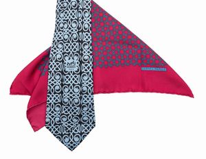 Hermès - Lotto composto da una cravatte e un foulard da tasca