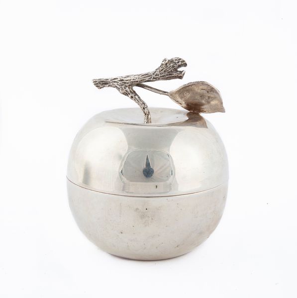 Contenitore in argento a forma di mela  - Asta Argenti Antichi e da Collezione - Associazione Nazionale - Case d'Asta italiane