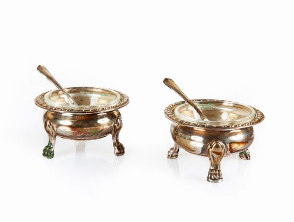 Coppia di saliere in argento 800/000, Venezia, XX secolo, con cucchiaini  - Asta Argenti Antichi e da Collezione - Associazione Nazionale - Case d'Asta italiane