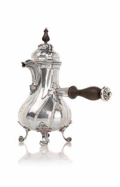 Grande caffettiera in argento, bolli di imitazione Londra, XIX secolo  - Asta Argenti Antichi e da Collezione - Associazione Nazionale - Case d'Asta italiane
