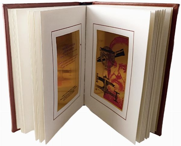 LIBRO EDITO DALL&rsquo;EDITALIA SPA INTITOLATO &ldquo;IL CAMMINO DELL&rsquo;UOMO&rdquo; COMPOSTO DA 20 LASTRE IN ORO PURO (999,9) DA 2 GRAMMI CIASCUNA (TOT. 40 GR.). COPIA NUMERATA 231.  - Asta AUREA. MONETE E MEDAGLIE IN ORO E UNA SELEZIONE DI MEDAGLIE BORBONICHE - Associazione Nazionale - Case d'Asta italiane