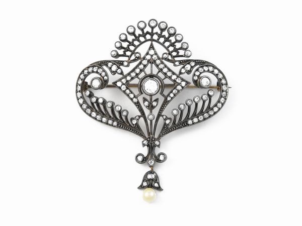 Spilla liberty pendente in oro giallo e argento con diamanti e perla  - Asta Gioielli e Orologi - Associazione Nazionale - Case d'Asta italiane