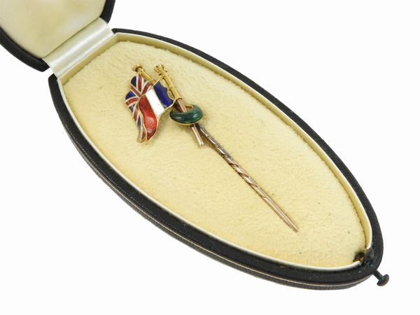 Spilla in oro a vario titolo e smalti policromi  - Asta Gioielli e Orologi - Associazione Nazionale - Case d'Asta italiane