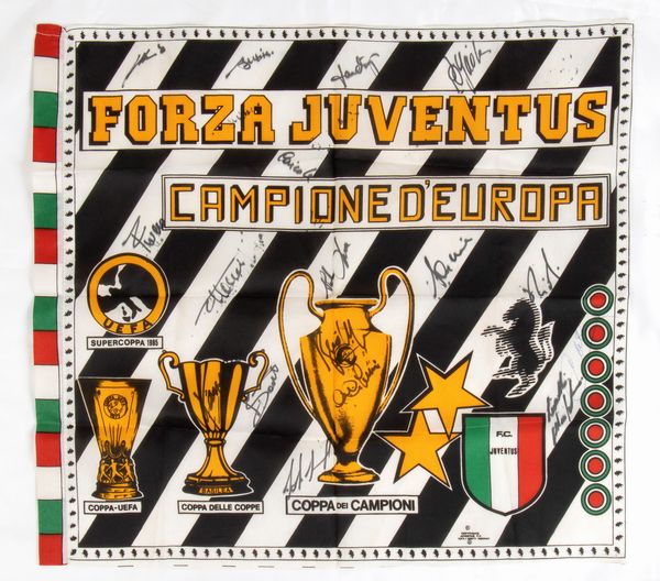 Calcio, Italia, JUVENTUS F.C. bandiera con autografi  - Asta Antique Toys & Sports Memorabilia - Associazione Nazionale - Case d'Asta italiane