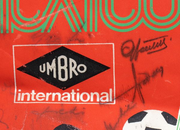 CALCIO, Italia, mondiali Mexico 70 gagliardetto autografato  - Asta Antique Toys & Sports Memorabilia - Associazione Nazionale - Case d'Asta italiane