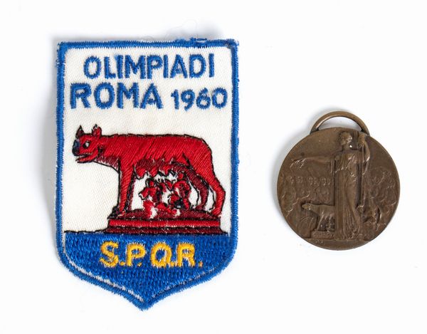 Olimpiadi, Roma 1960 , patch e medaglia  - Asta Antique Toys & Sports Memorabilia - Associazione Nazionale - Case d'Asta italiane