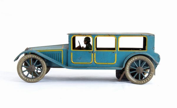 Alemanni, Auto limousine 6 luci gigante  - Asta Antique Toys & Sports Memorabilia - Associazione Nazionale - Case d'Asta italiane