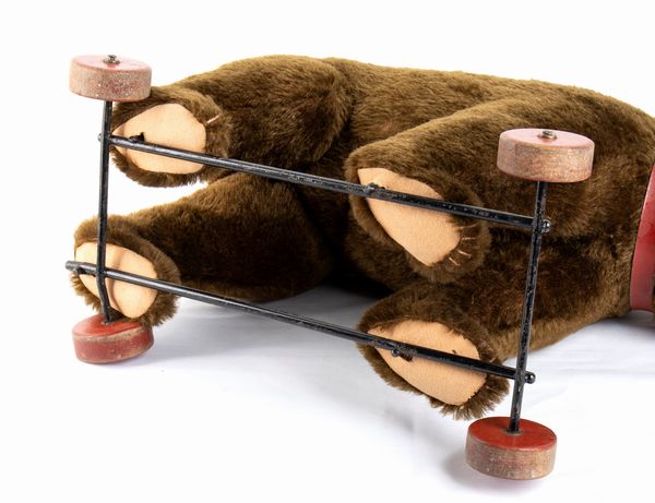 STEIFF orso su ruote  - Asta Antique Toys & Sports Memorabilia - Associazione Nazionale - Case d'Asta italiane