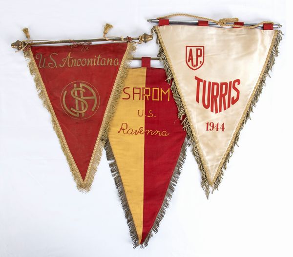 Calcio, Italia, lotto 3 gagliardetti  - Asta Antique Toys & Sports Memorabilia - Associazione Nazionale - Case d'Asta italiane