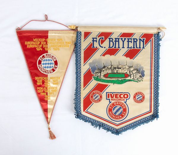 Calcio, Germania, FC BAYERN MUNCHEN lotto due gagliardetti  - Asta Antique Toys & Sports Memorabilia - Associazione Nazionale - Case d'Asta italiane