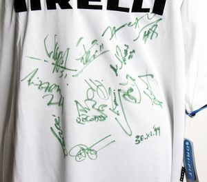 Calcio, Italia, FC INTER maglia autografata  - Asta Antique Toys & Sports Memorabilia - Associazione Nazionale - Case d'Asta italiane