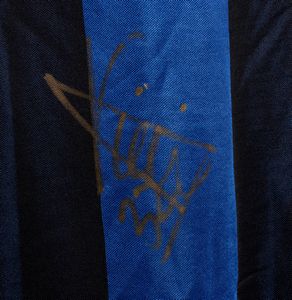Calcio, Italia, FC INTER, maglia autografa Vieri  - Asta Antique Toys & Sports Memorabilia - Associazione Nazionale - Case d'Asta italiane