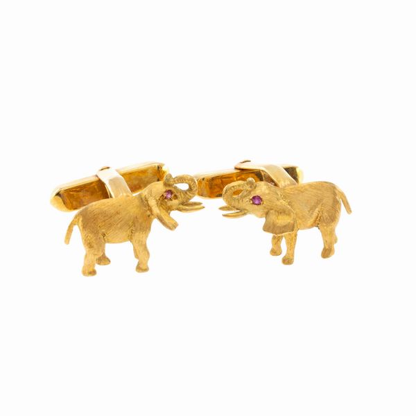 Gemelli elefanti in oro giallo satinato 18kt  - Asta Gioielli Orologi | Fashion Vintage - Associazione Nazionale - Case d'Asta italiane