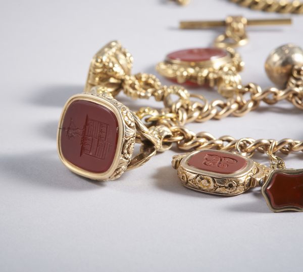 . : Raro e squisito bracciale con n. 13 sigilli e catena per allungo a collana in oro basso titolo.  - Asta GIOIELLI - OROLOGI - ALL I WANT FOR CHRISTMAS Online - Associazione Nazionale - Case d'Asta italiane