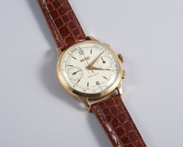 Eberhard : Cronografo Extra-Fort con cassa in oro rosa 18k. anni 50  - Asta GIOIELLI - OROLOGI - ALL I WANT FOR CHRISTMAS Online - Associazione Nazionale - Case d'Asta italiane