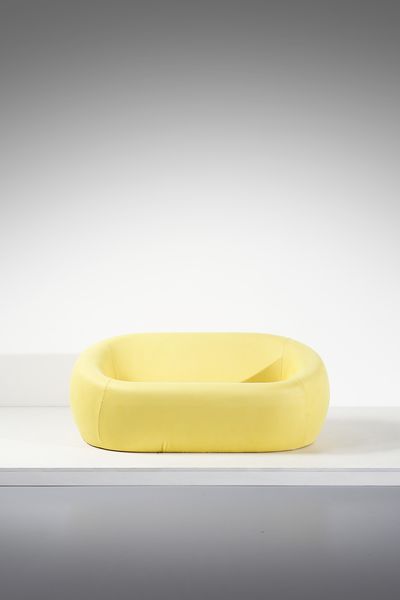 PESCE GAETANO (n. 1939) : Divano della serie UP 2000 mod. UP4 per B&B Italia  - Asta DESIGN E ARTI DECORATIVE DEL NOVECENTO - Associazione Nazionale - Case d'Asta italiane