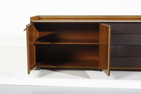 SCARPA AFRA (1937-2011) & TOBIA (n. 1935) : Credenza su ruote della serie Artona per Maxalto, Italia  - Asta DESIGN E ARTI DECORATIVE DEL NOVECENTO - Associazione Nazionale - Case d'Asta italiane